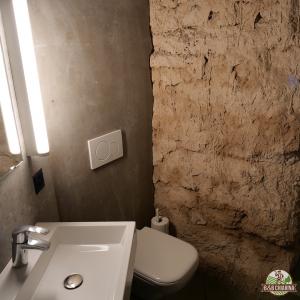 Bagno privato esterno alla stanza